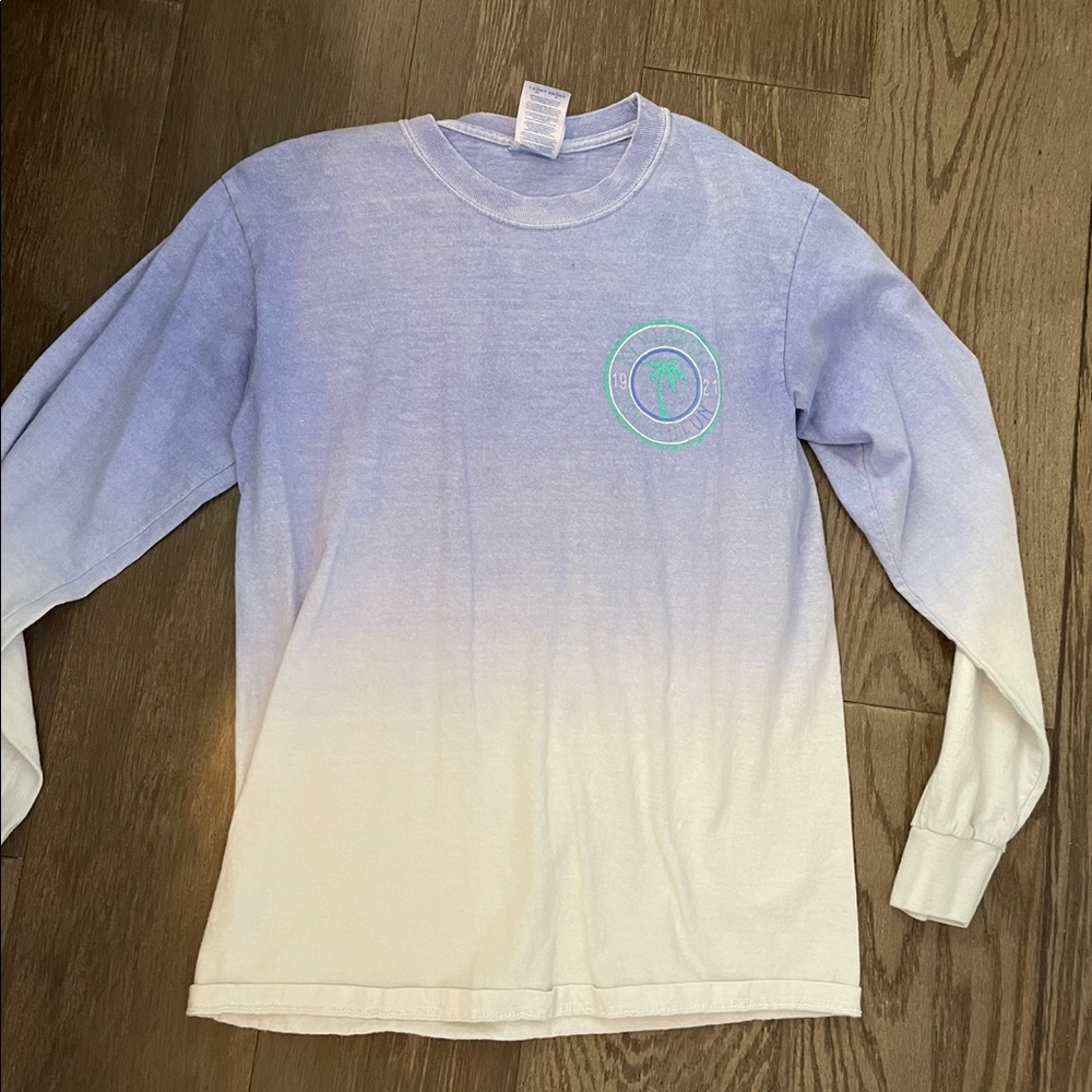 KEY LARGO BLUE OMBRE LONG SLEEVE 💙💙 in perfect condition!